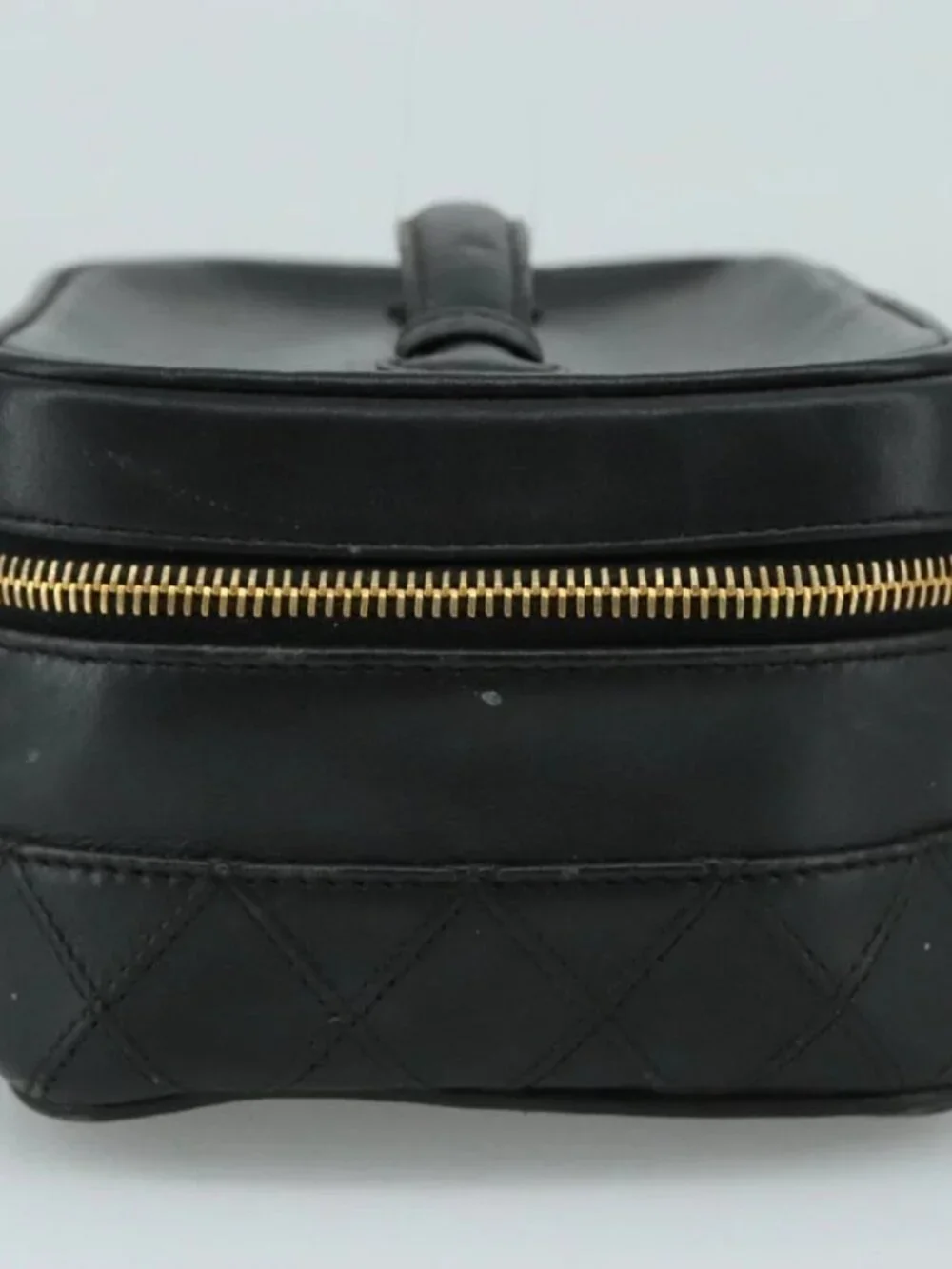 CHANEL Bicolore Vanity Hand Bag Leather Black Gold CC Auth 108585